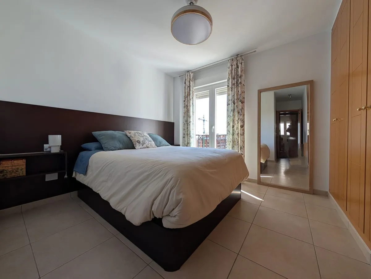 a6126886-3a21-435f-9530-6985d9b86524