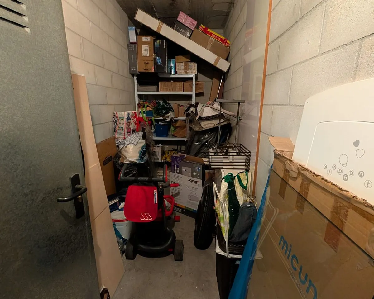 ee8cd9f1-f8d4-4a4f-8f30-7262a0b4015b