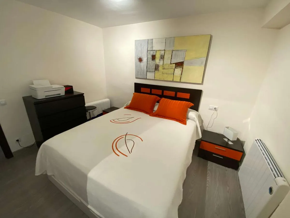 5d4e79f8-abc6-4d26-8bcf-9137b65b1e09