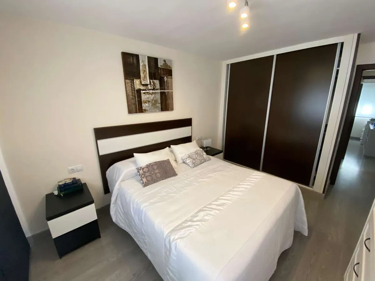 b663db6c-7f07-4343-b9c4-450c2b1d0a79