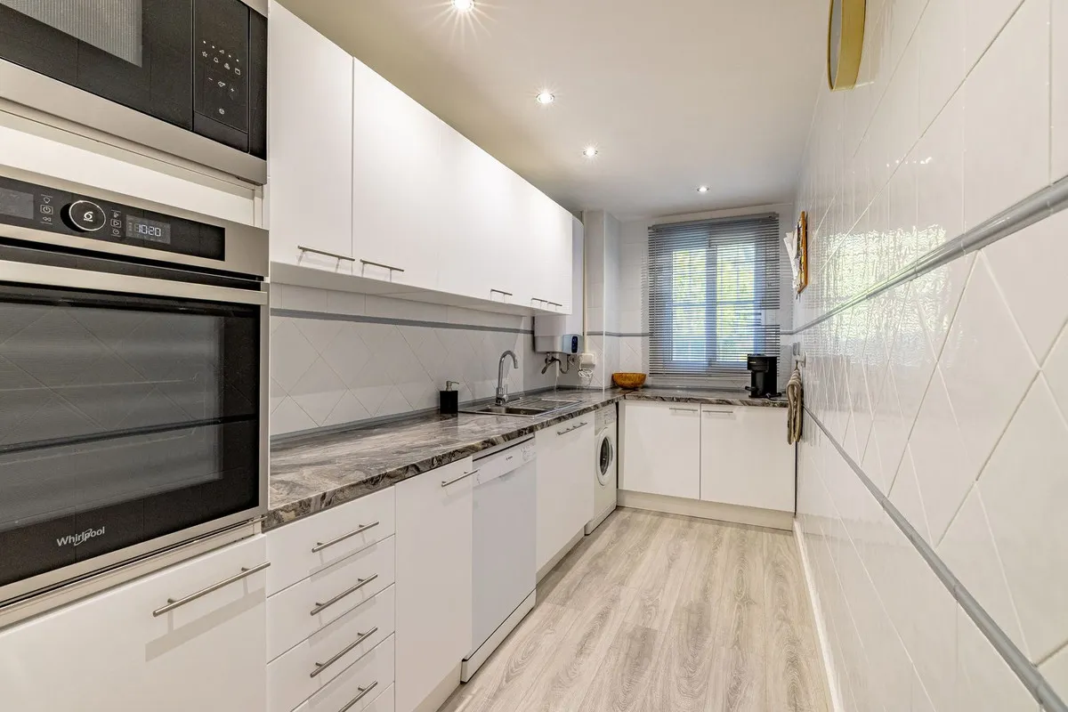 3a005356-c6f6-4086-a735-9cb825d4bab4