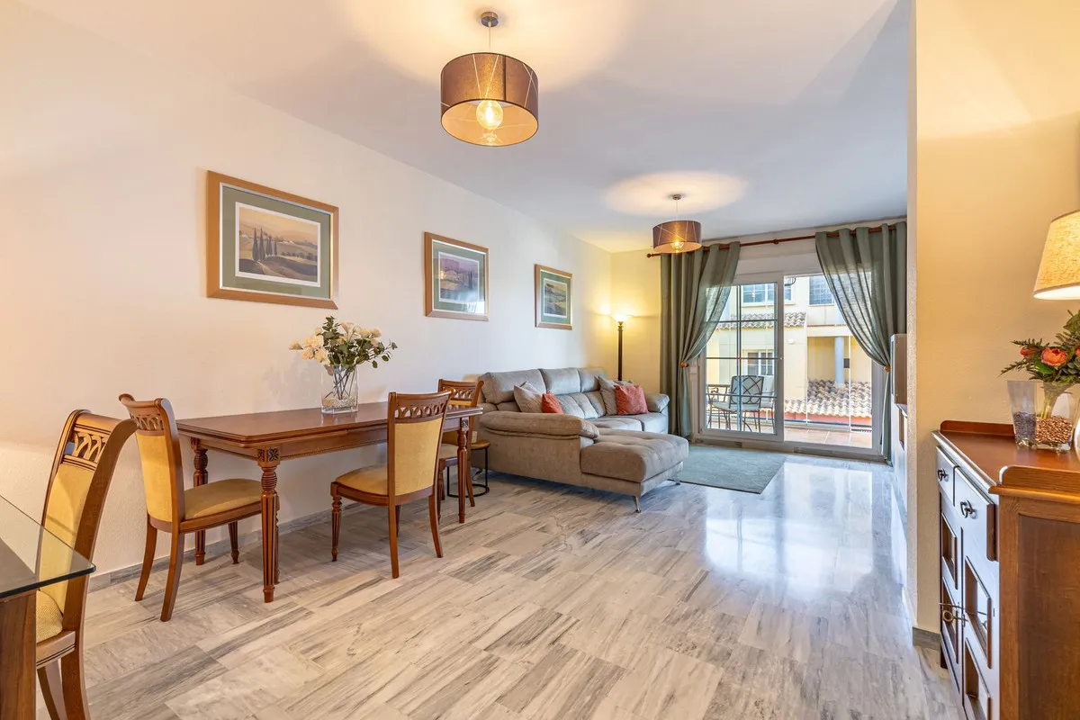 9e774203-20d0-49fa-a810-e8d04351c78f