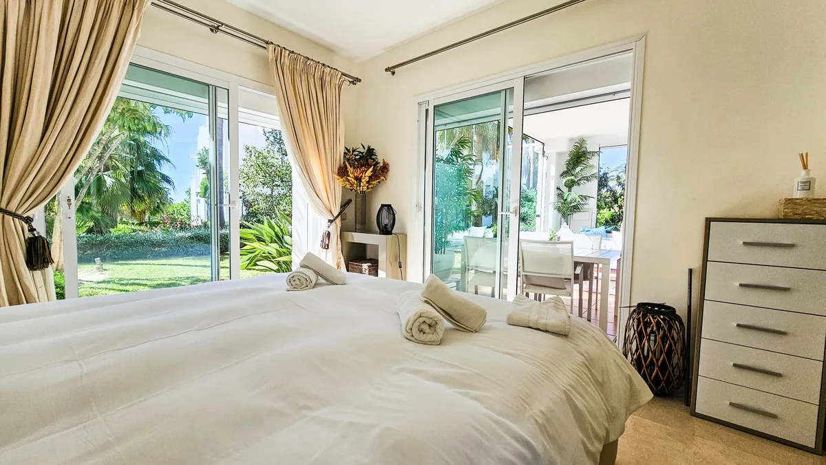 12df7165-5c51-4ddf-ae71-f8330eb37cb3