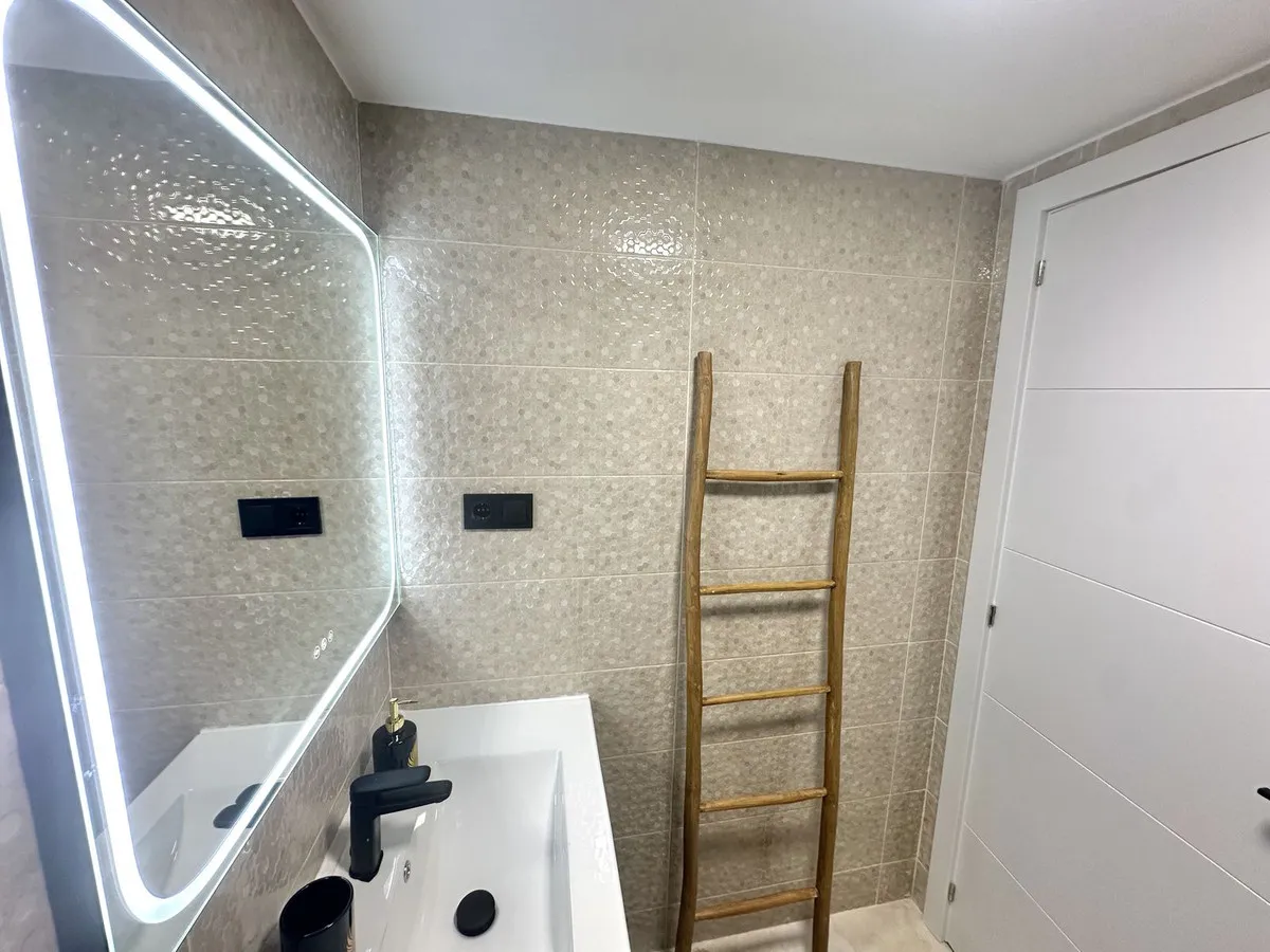 7c4e7fe3-6ed4-4acb-b4e7-b0ff522e4b7a