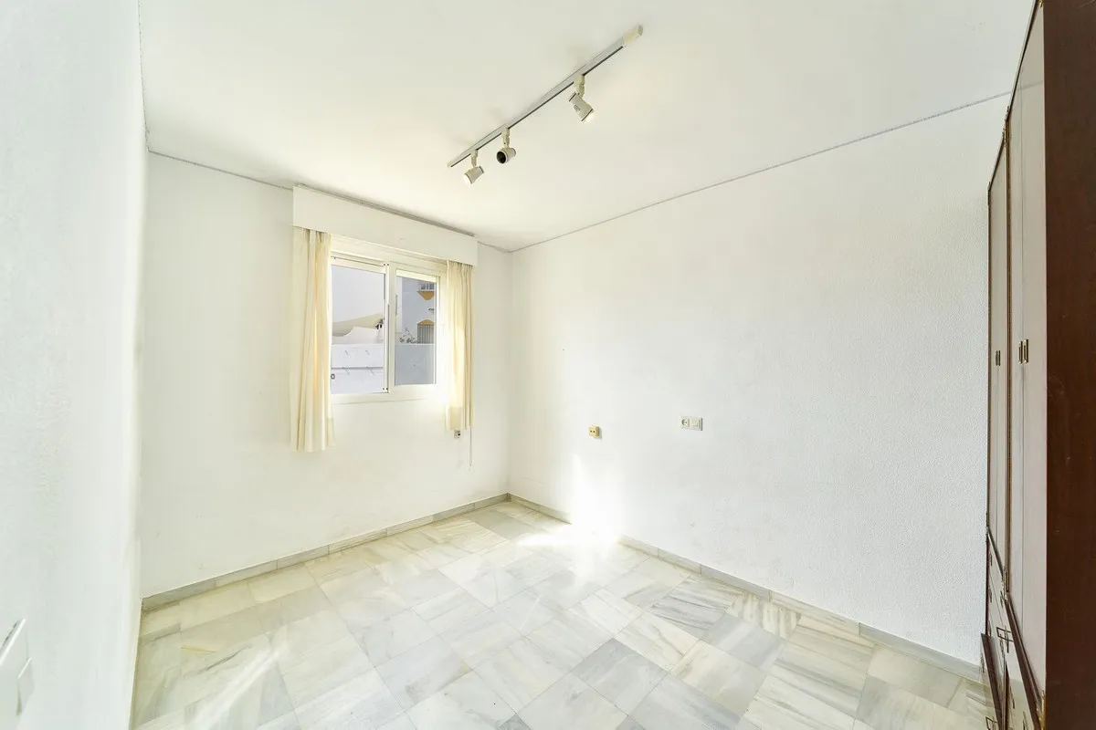 b652bea4-47b9-4d16-8ca3-01a21753b8b0