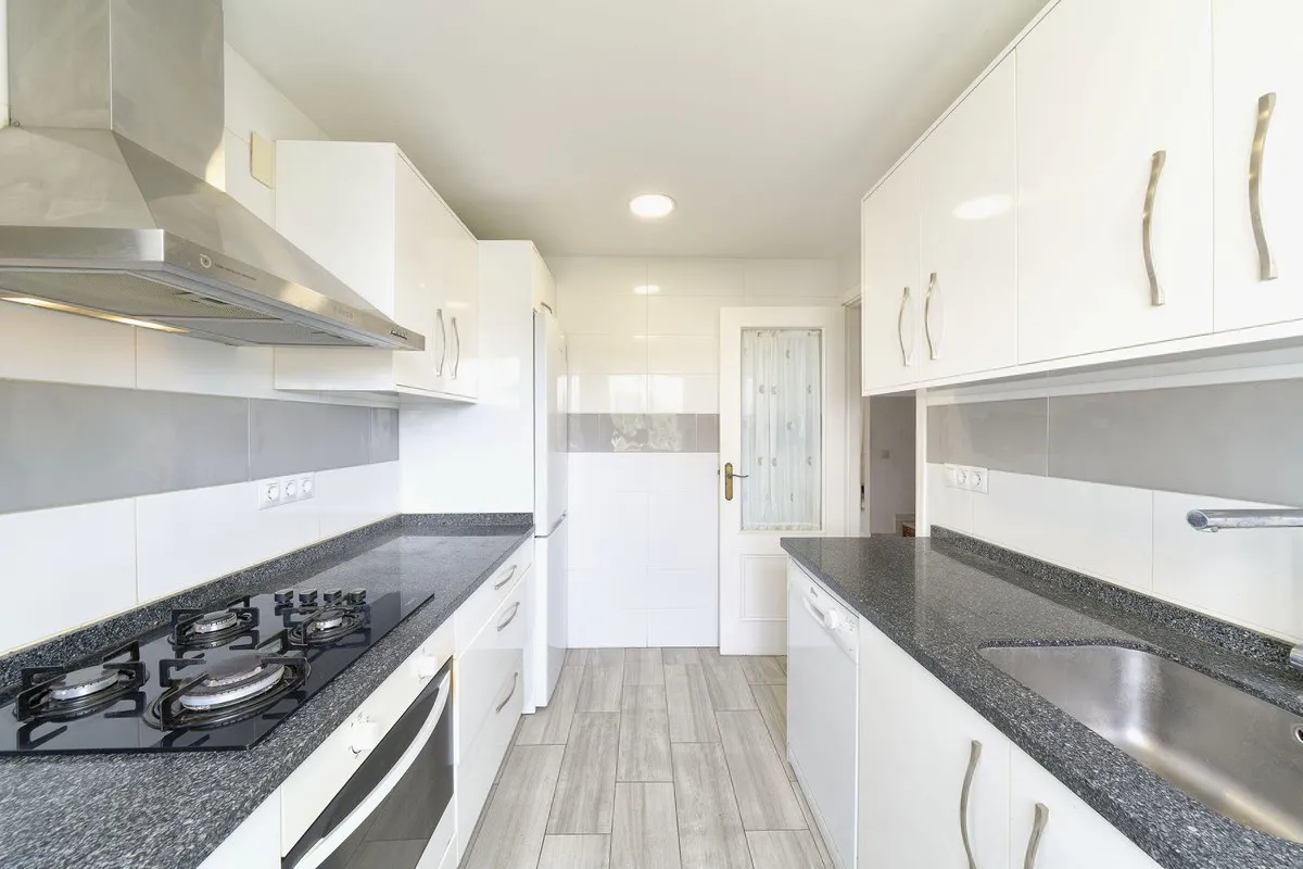 d652a411-d272-4971-8416-1944fb4c6ed2