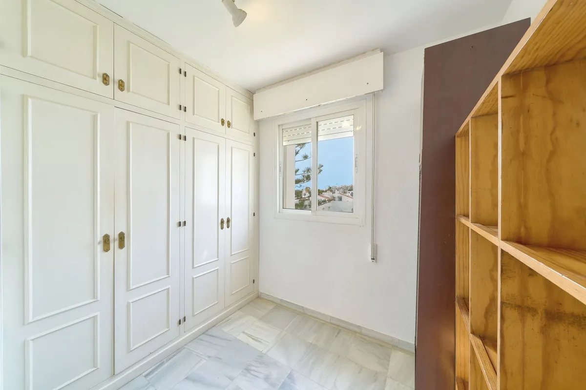 ffef9fb5-ff5c-4034-9277-4c22380964c6