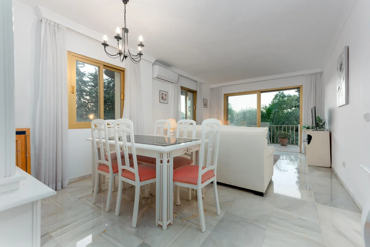 106a381e-c0ef-4123-8fa9-6a6b1b4d19bb