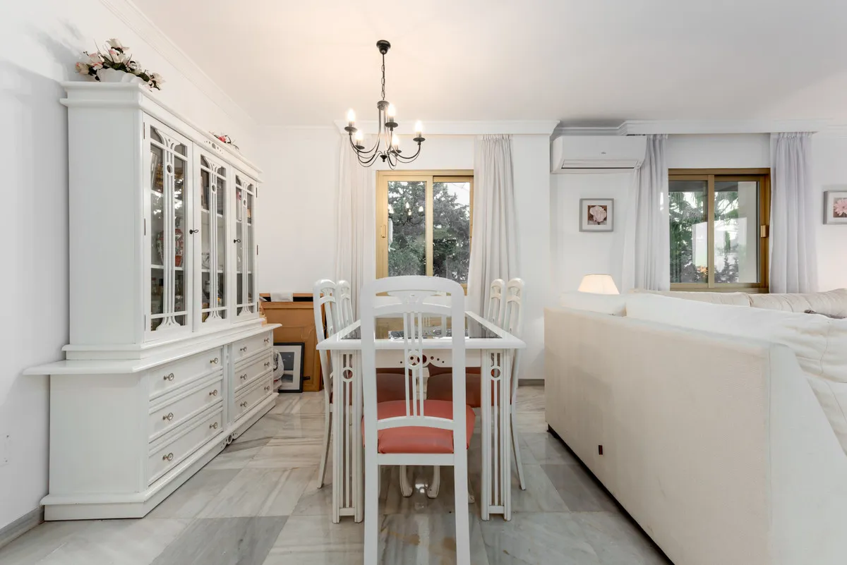 22c7e285-7d0d-4b2b-ae80-dbb399cf45b9