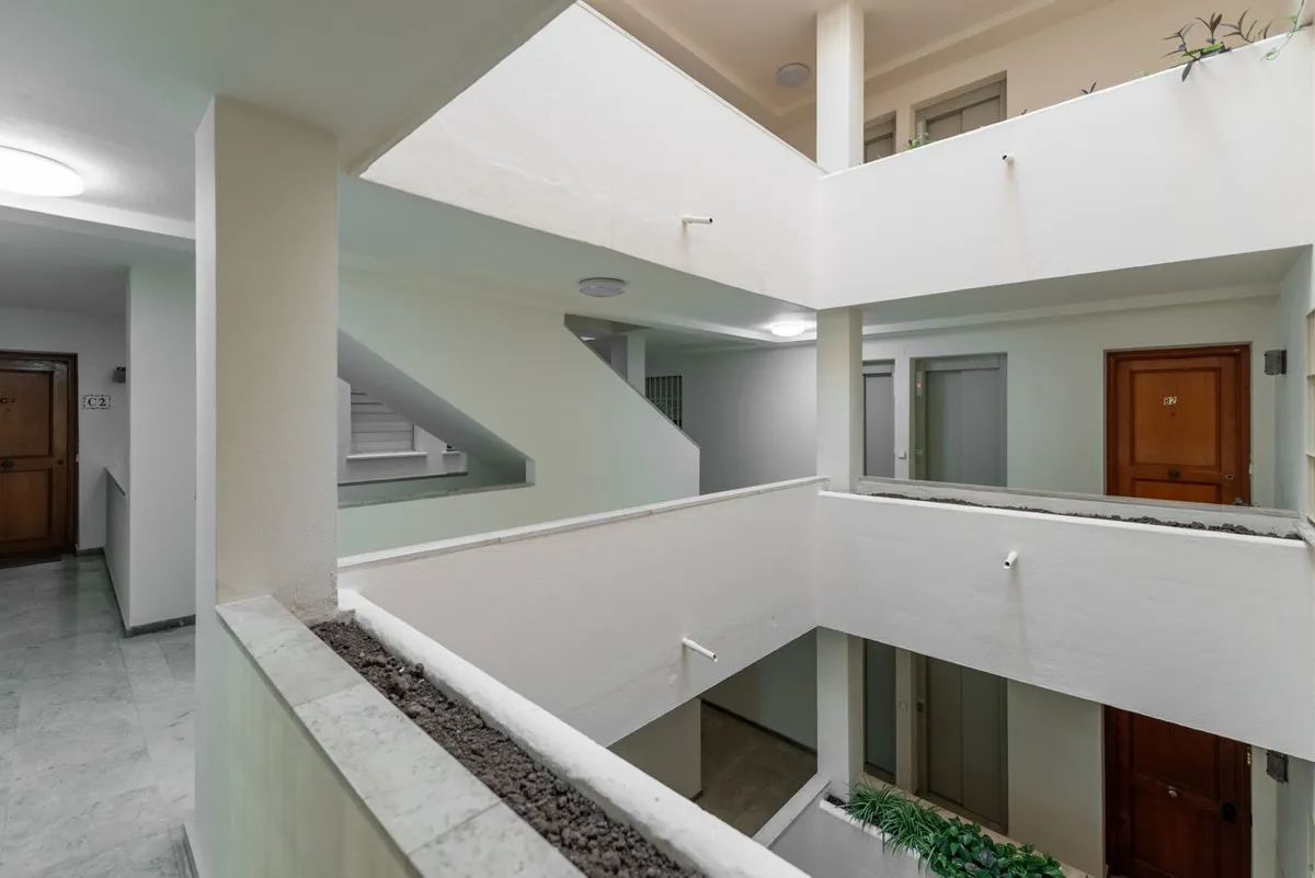 5e5292c0-a64f-4d9c-bc85-32ee57172c1a