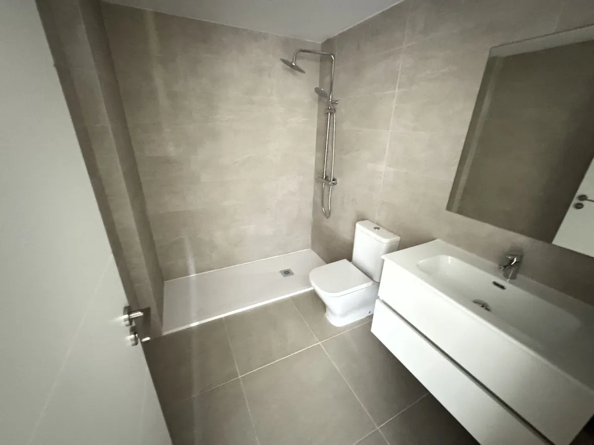 de1af03b-88fd-4dd6-95e4-cee4626e5bf7