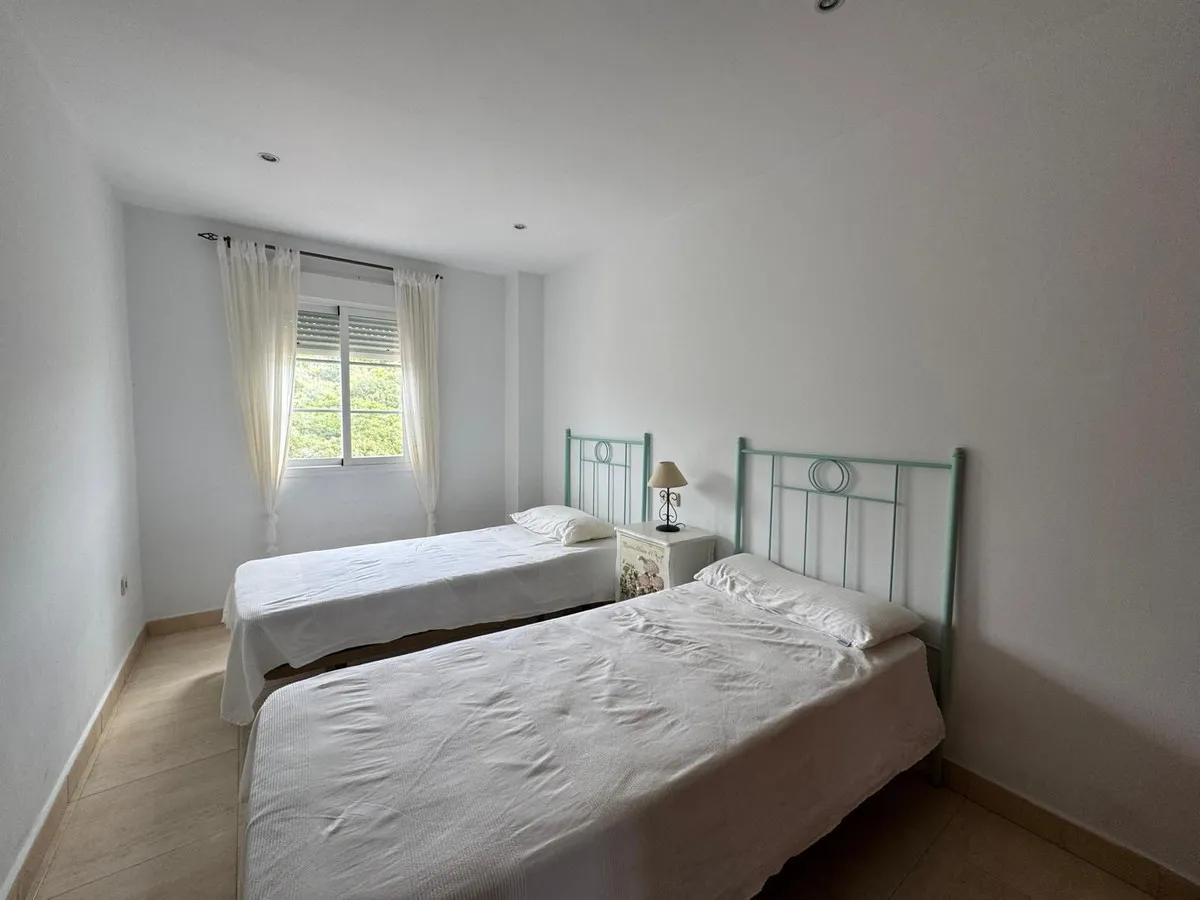 180fa230-c966-4ae0-a059-47272755d3ca