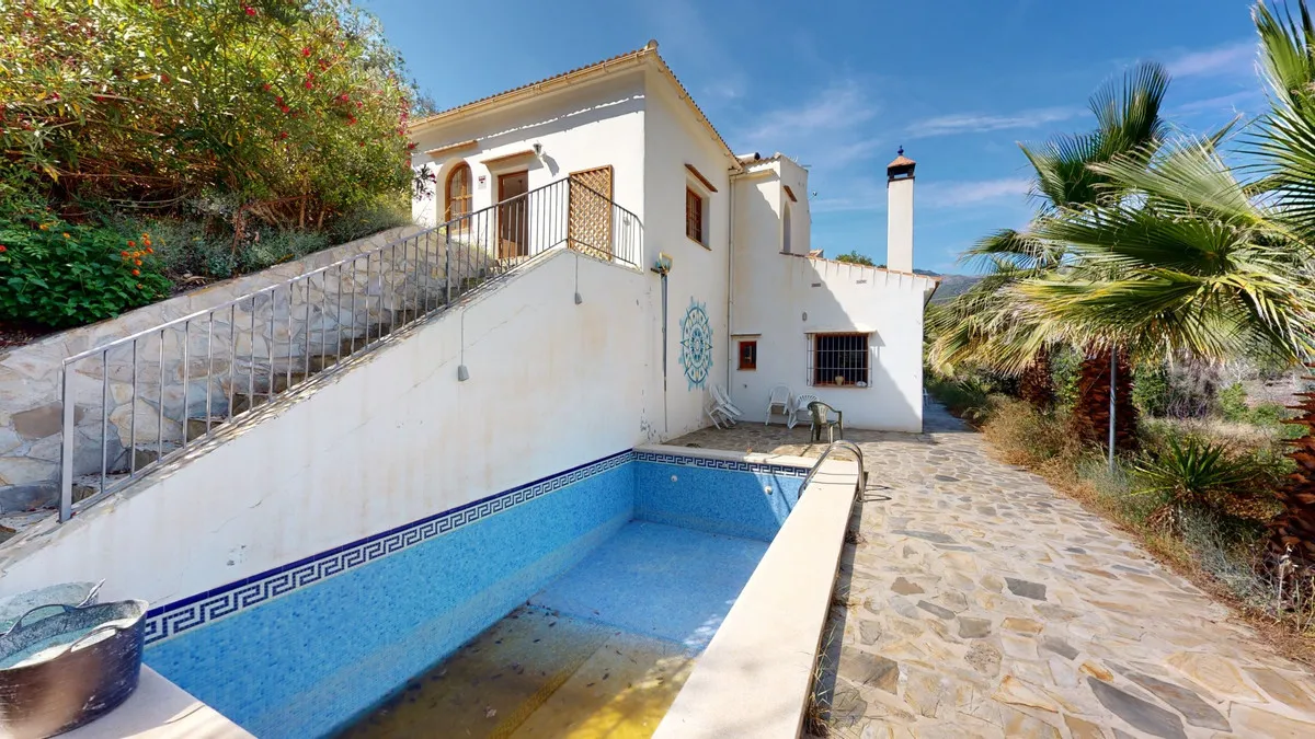 76f97631-5c4b-40e0-a350-a2f54dd5d195