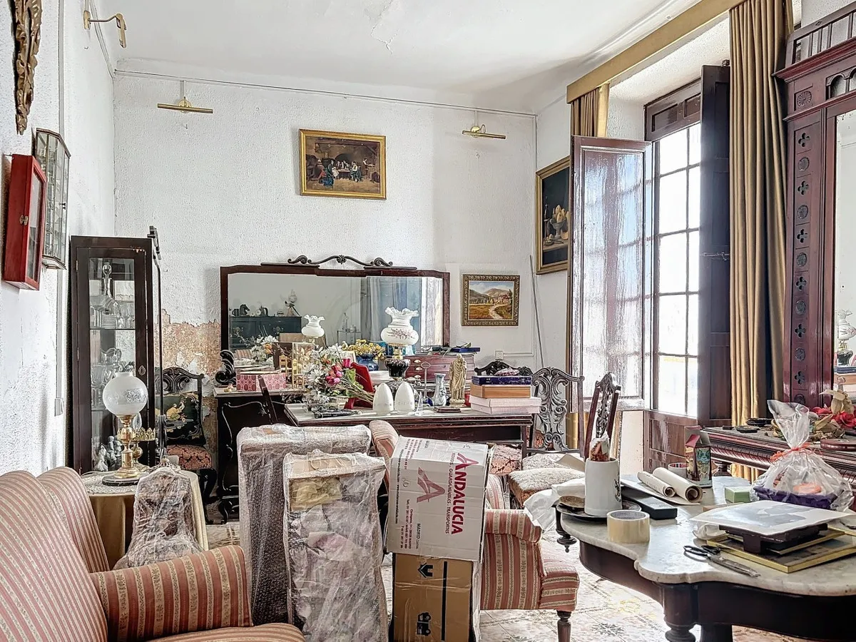 c8e3a23e-675a-4c34-928f-c85c0e0a07dc