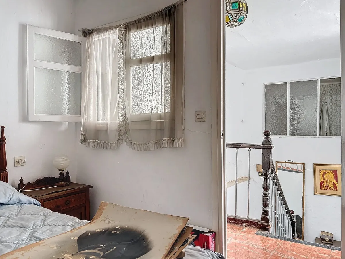 cb06bf7d-f942-43ae-9f7a-2bf1d2fd6ef4