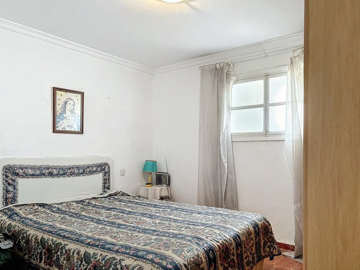 ebe809e4-7186-4ac4-a534-d2687d7e4803