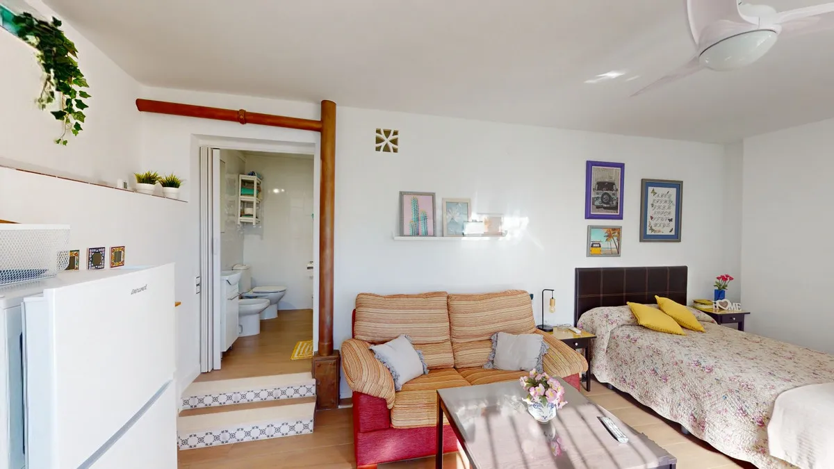 2f7f35af-8f53-4208-9948-5f62fde45e9e