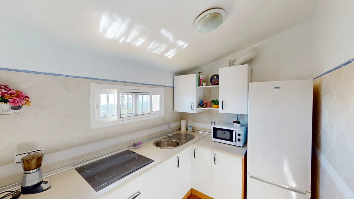 4f37d79d-b392-4953-9d95-1017c88fc070