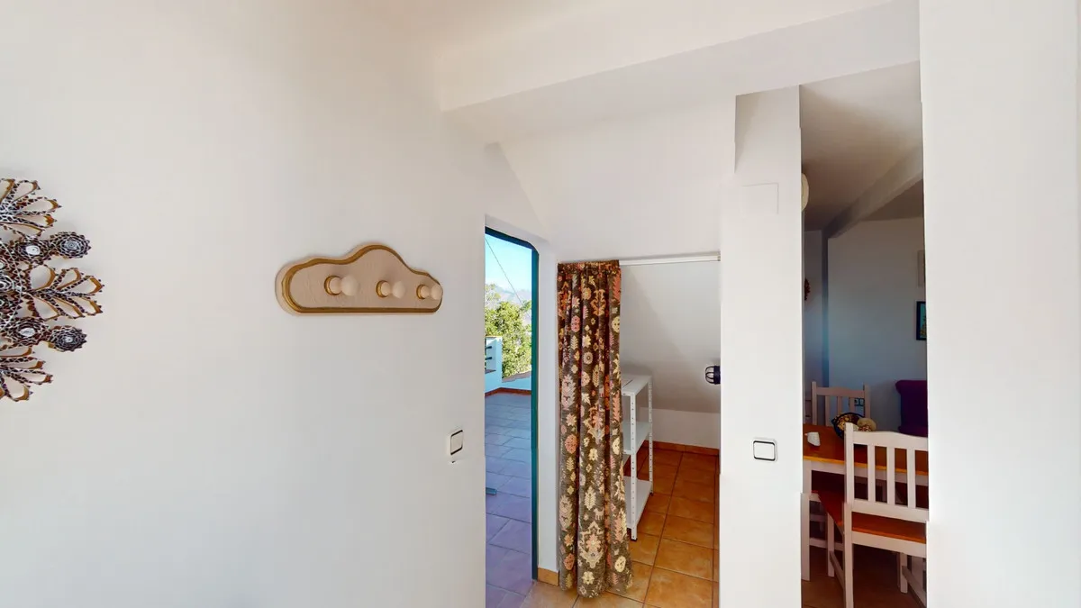 7f91b244-3ed8-4e11-b696-ea292926dcb1