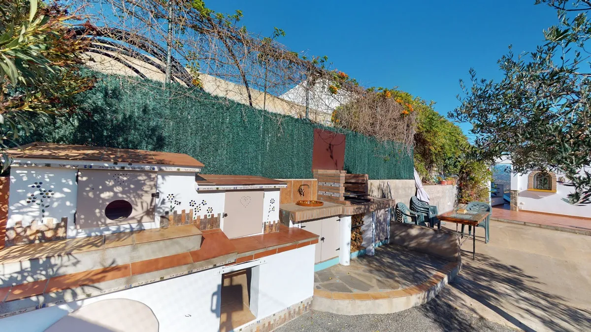 e002f17c-d4a5-49d3-a3fc-534d782d593f