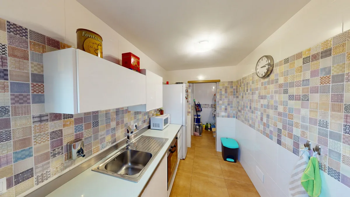 edb5a926-705d-4eca-ac78-14f7c0f6672c