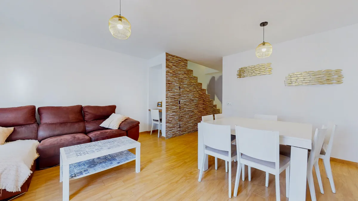 911b59ca-9d30-46f4-b859-562dded86f2e