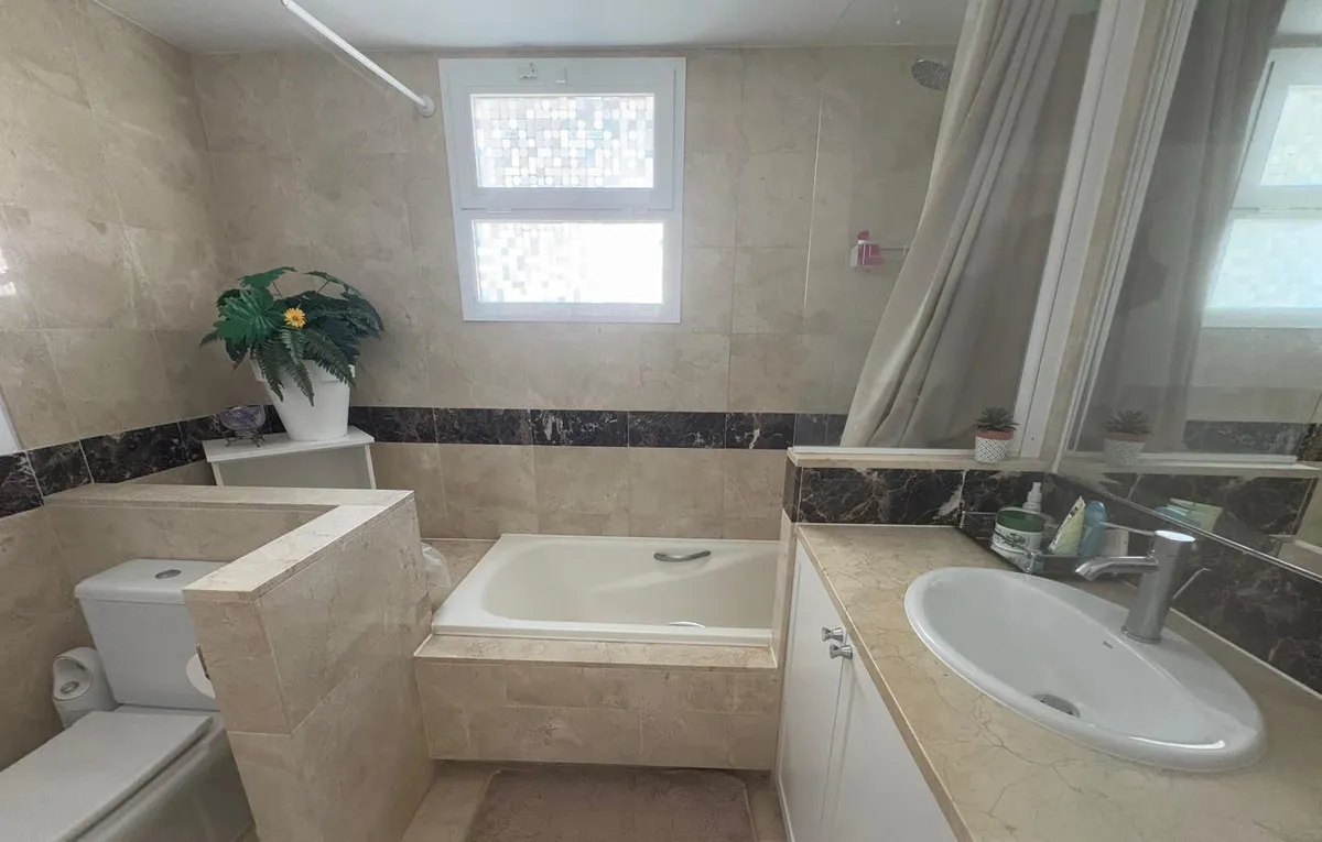 21b5eade-1217-4b1e-809e-13b178237b87