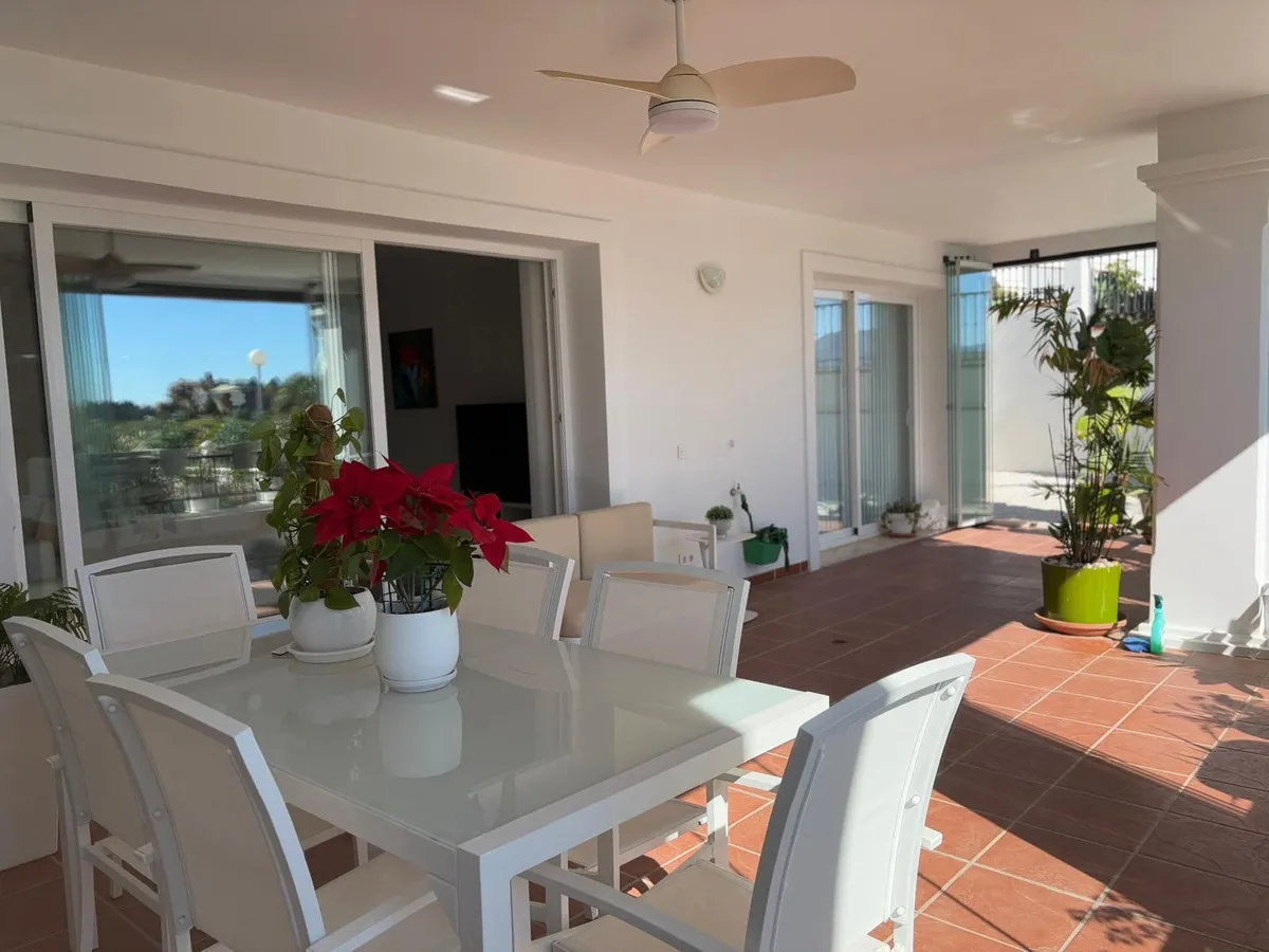 80503600-25aa-4033-b5d3-59dd39644659