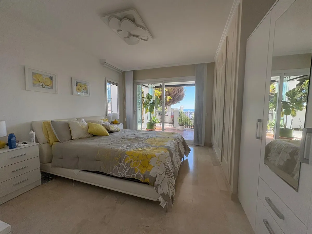 b226918f-8581-4bdc-b8d5-affed021b963