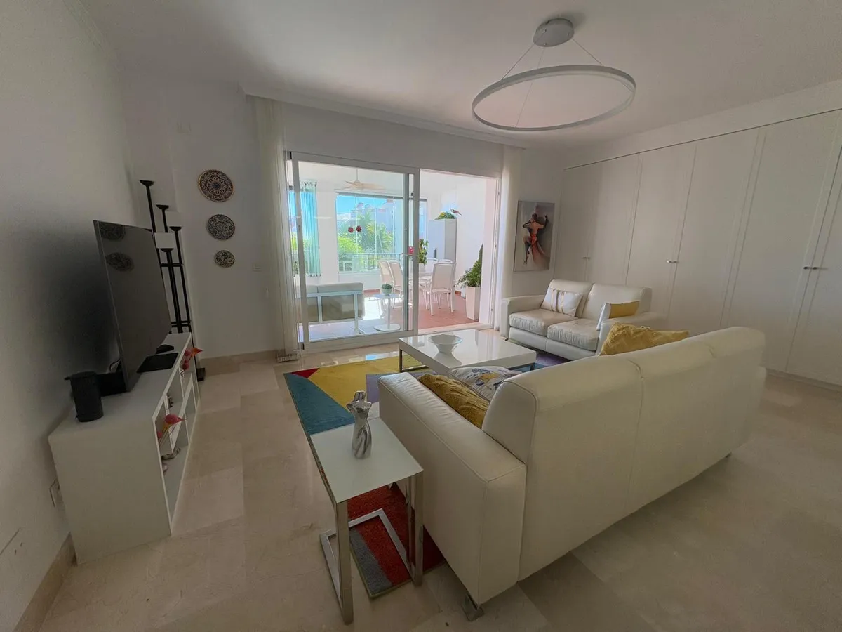 c5e5e758-d7de-45e1-b997-e0e9bb3a21c0