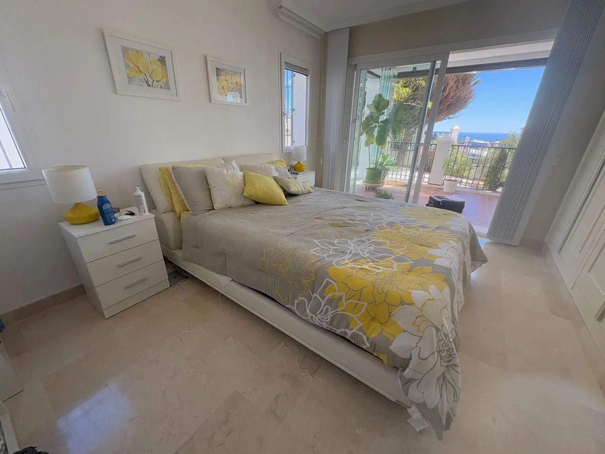 e3de11bf-9a98-4580-99c1-b83b3e60552d