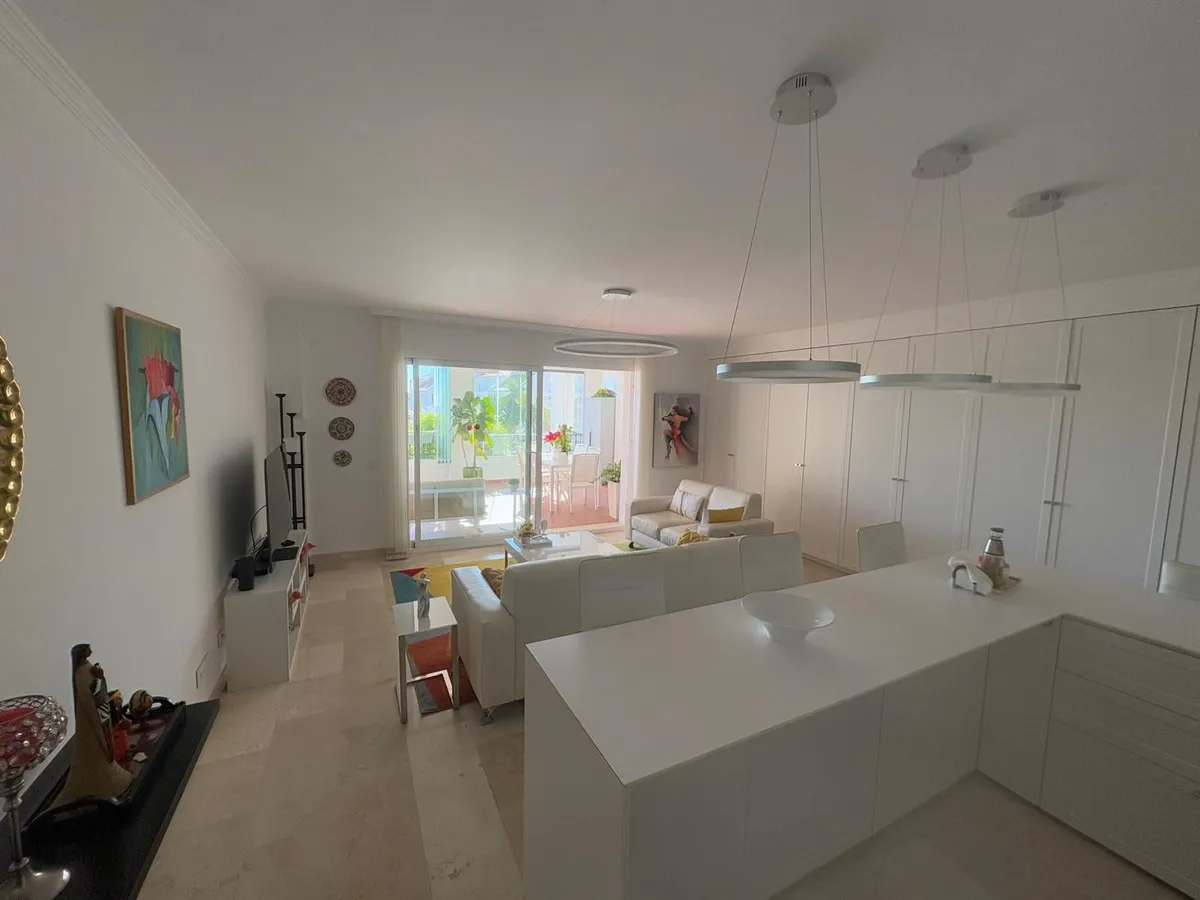 ef063e16-d5bc-485c-8814-a56e9e3ff68e