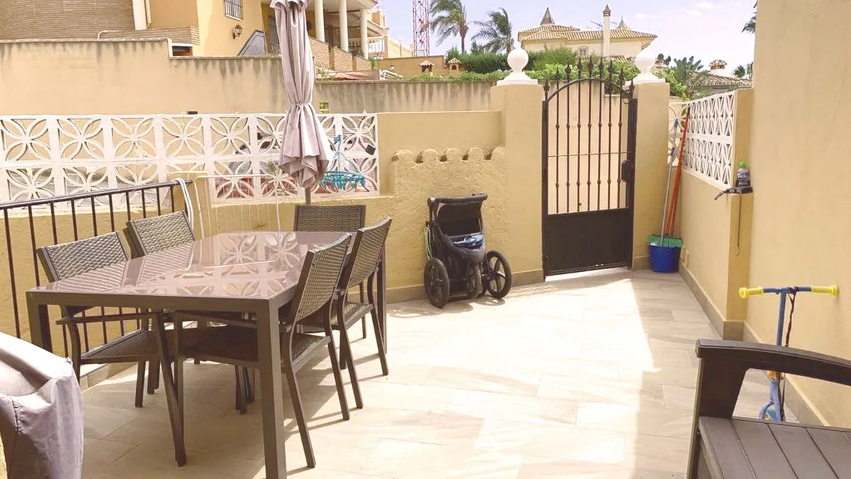 75ab9d87-6ea0-408b-b78d-be853cd402ea