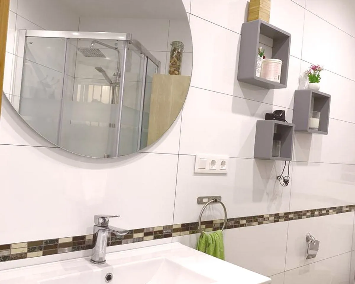 bcfff33c-a057-4baa-a604-5a8d6d3cd487