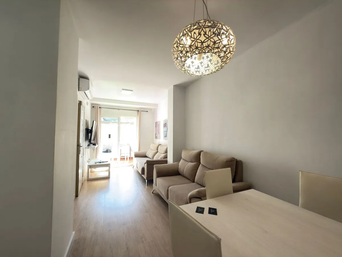 102d2d6b-ebd9-465e-b38d-3c484e4c43bf