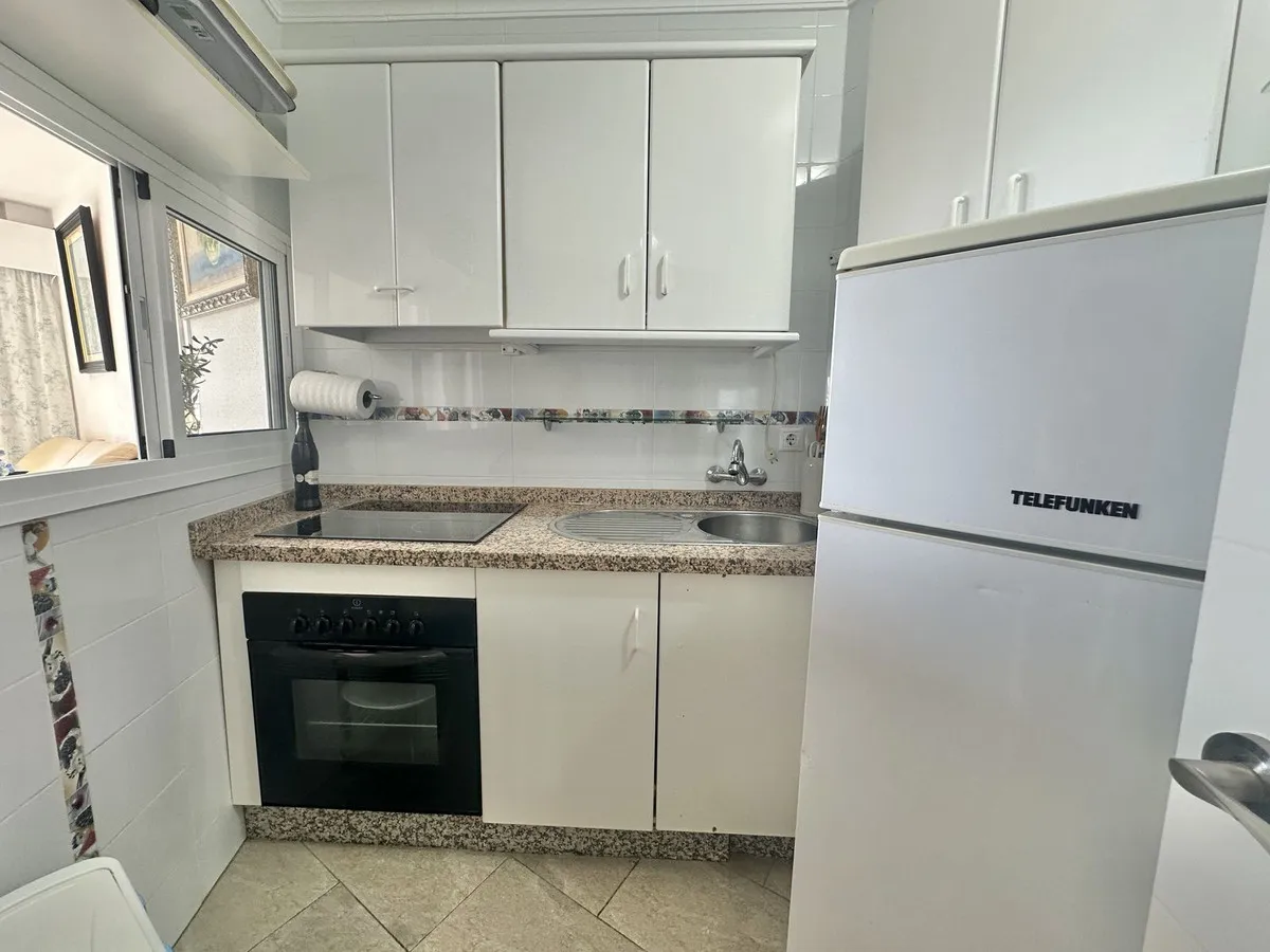 40984d41-debf-48f3-9d5b-6cbfbff29bad