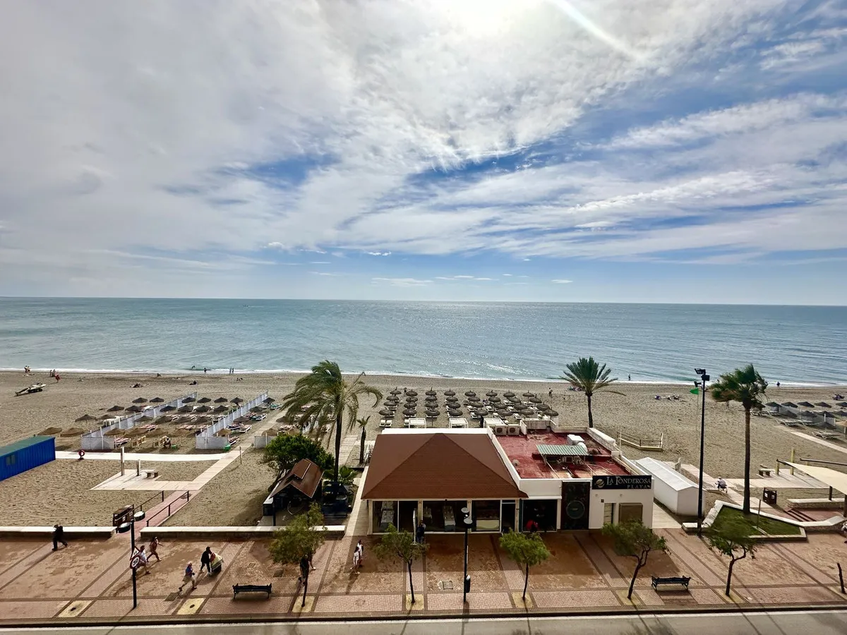 d741b0ce-f869-43f1-9958-67a89e4eb2f2