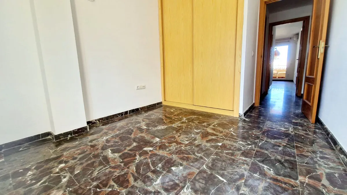 4621f983-d35a-42f4-8b75-4aa401793c55