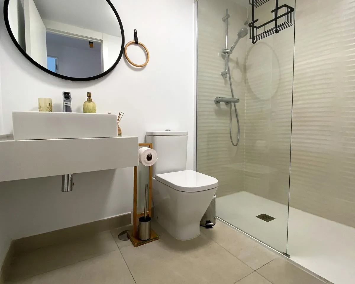 1f49669d-b7fa-42cc-92bd-b2fa978a4d7a