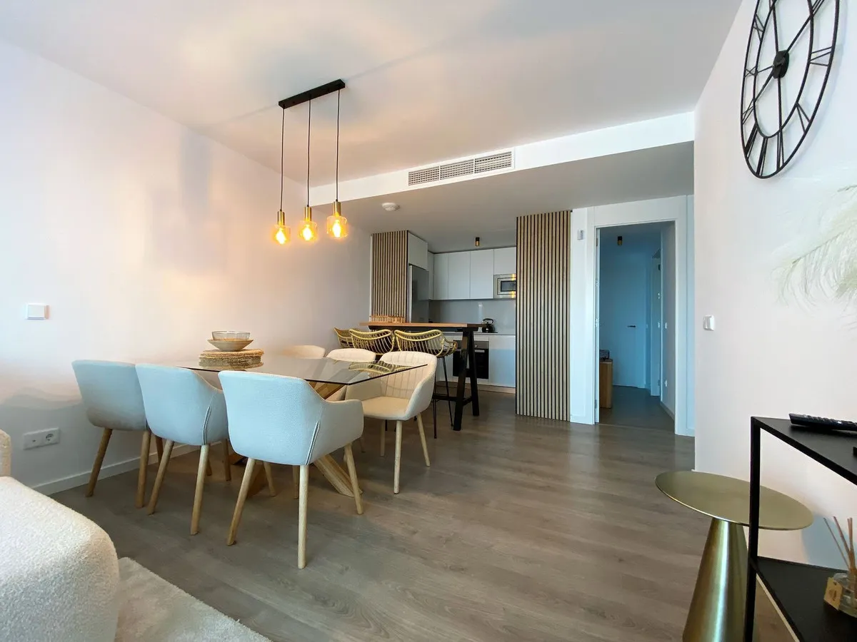 83ebbbfa-cd8e-4151-bb73-ef3b2e1f05e1