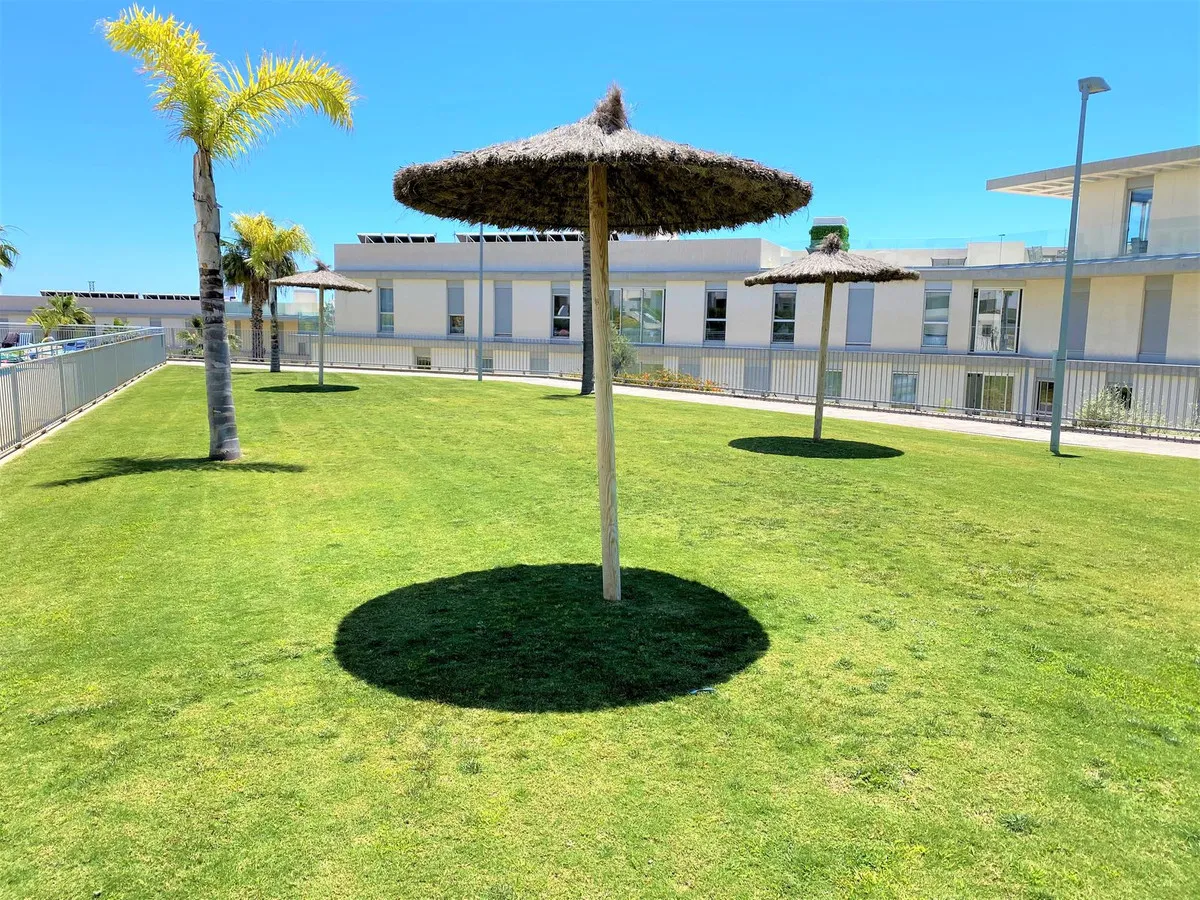 8b02383d-4a3c-441d-adf0-f8d41278c0c4