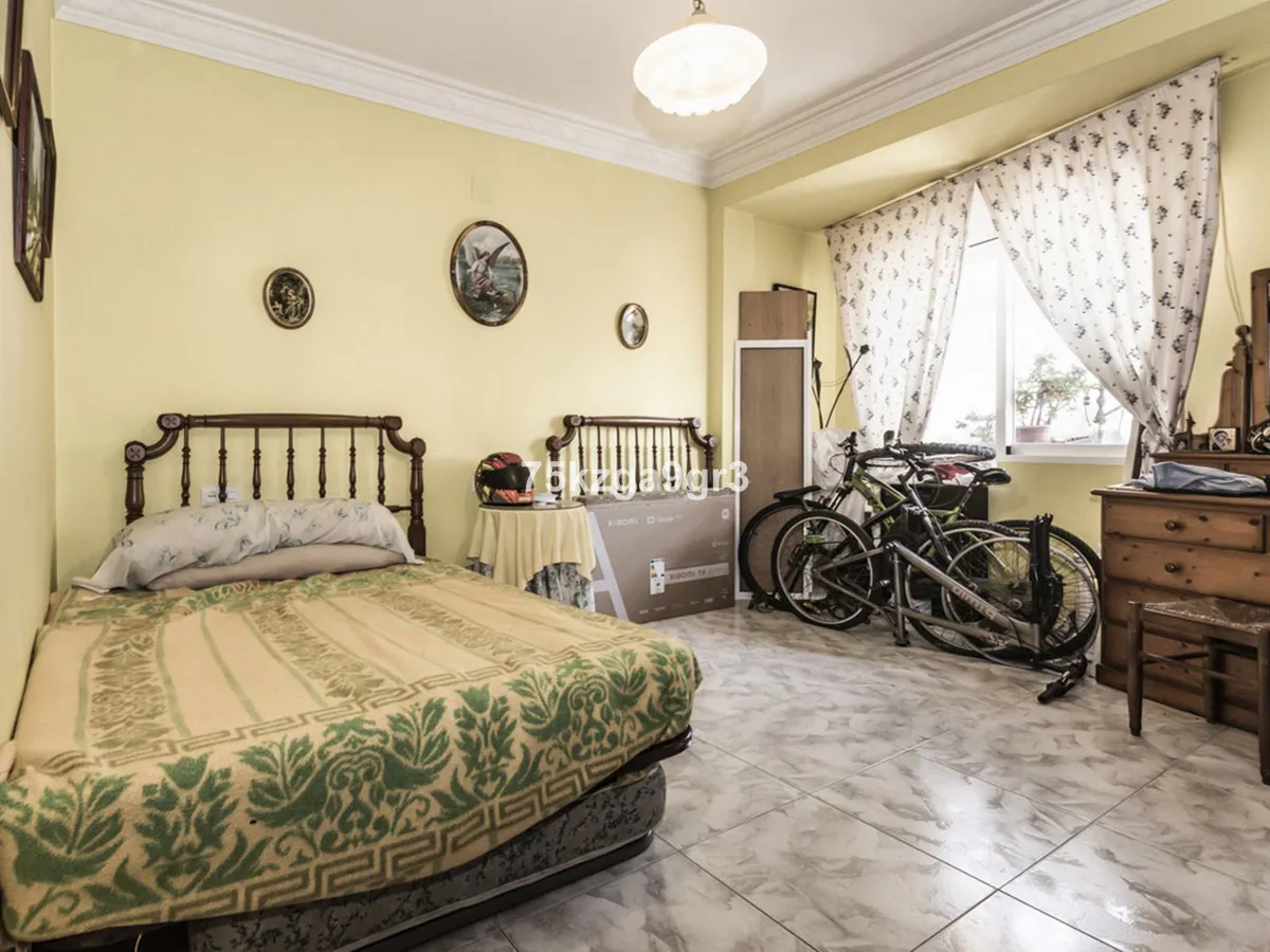 18c1b50d-2d4c-4245-869d-a74beddd3f23