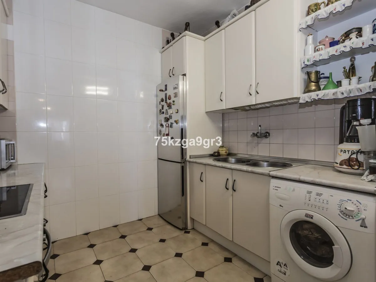 87e3770e-521c-4d25-8647-b6781cafb90b