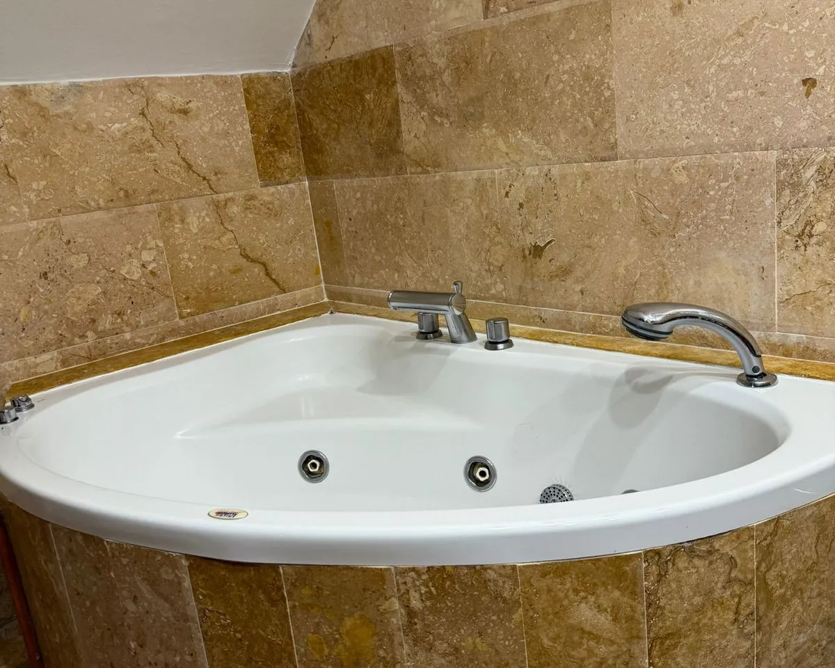 72f0cb7d-4ab7-44ca-a7e7-e8457f989fef