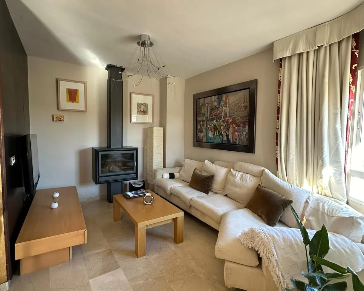 bf4f8152-e871-49e3-a9c4-016daad93ca5