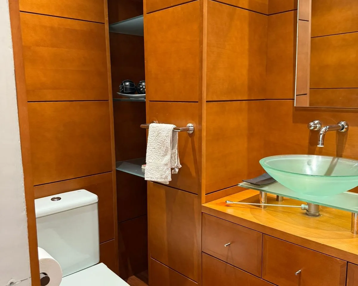 f673d0f2-9f12-48f8-861d-573bb6d060c4