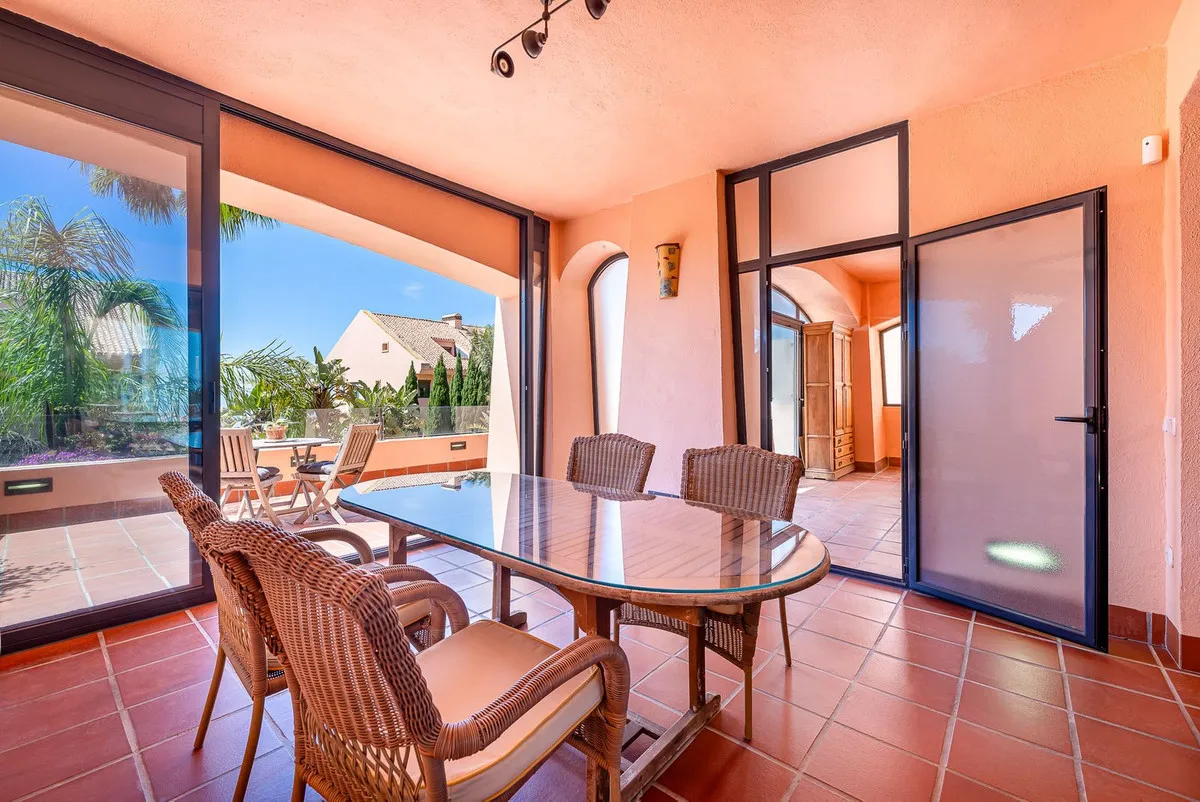 90c91f8f-8043-41f6-85ac-2d5c66d63144