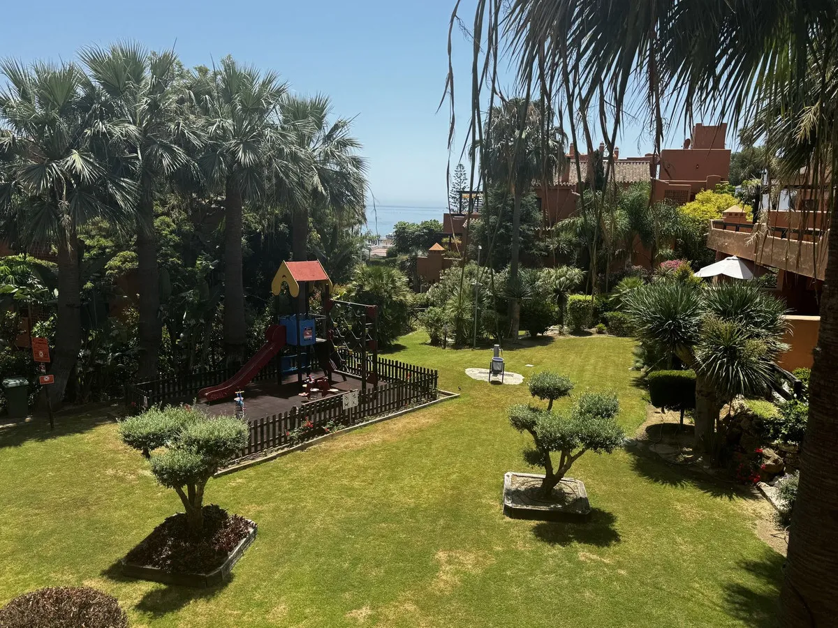 33518906-912e-434c-86c9-944014ad6e91