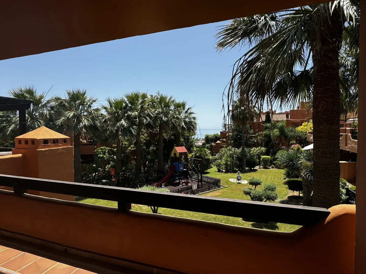 81456741-b89b-4dcc-9426-3f6fce9b7c3b