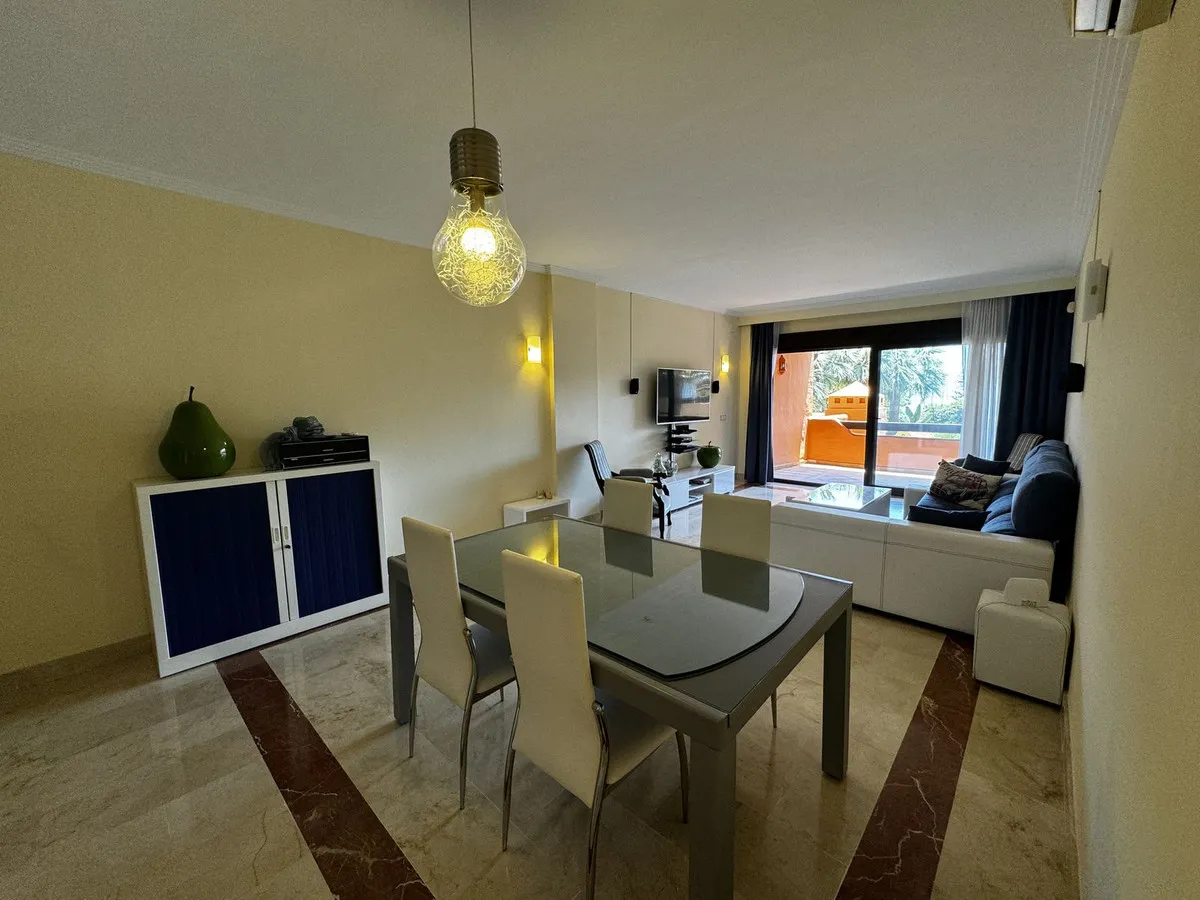 8fb71dcb-8118-42b4-8883-c6472ac2f51f